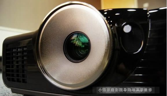 明基W7000投影机