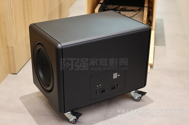 Magico TITAN 15ʽ