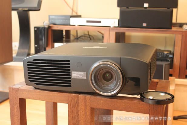 Panasonic AE7000 3D投影机