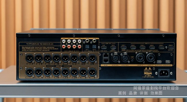 HD1816����ӿڣ�ȫƽ��ӿڣ�����������HDMI 2.0�ӿ�